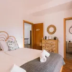 Cliff Surf House A dos Cunhados