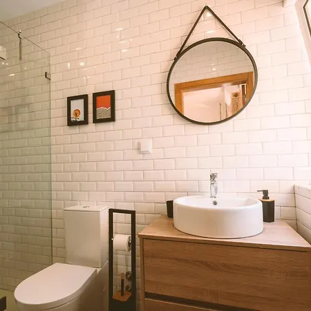 Cliff Surf House Hostel *