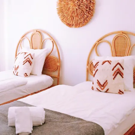 Vandrerhjem Cliff Surf House *