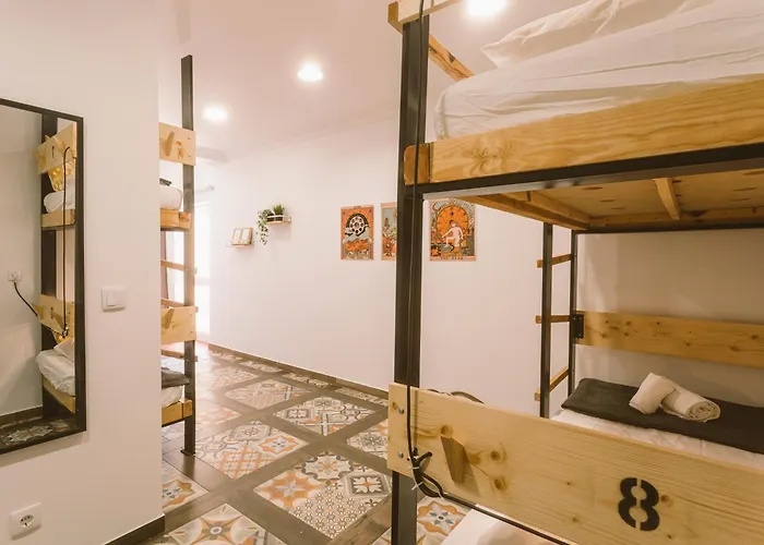 אכסניה Cliff Surf House *