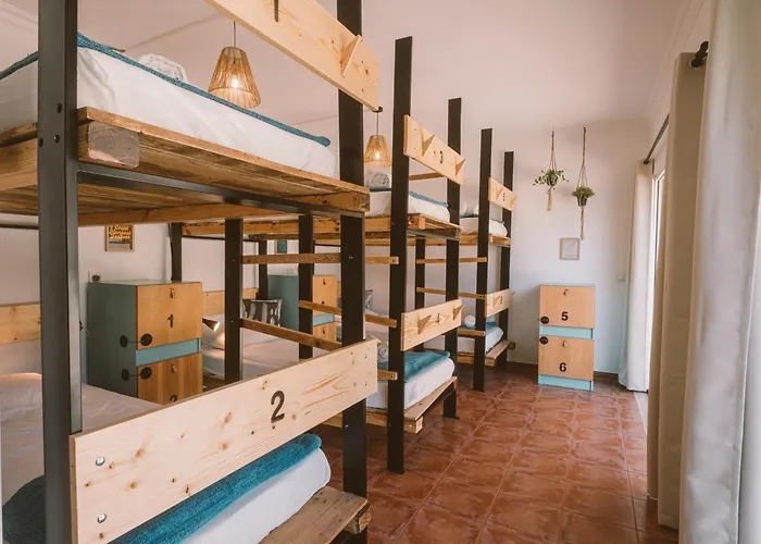 Cliff Surf House אכסניה אה דוס קונהאדוס