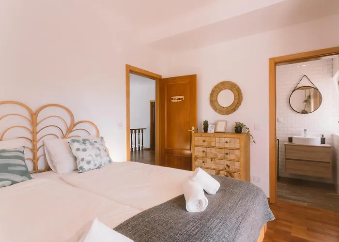 Cliff Surf House אה דוס קונהאדוס