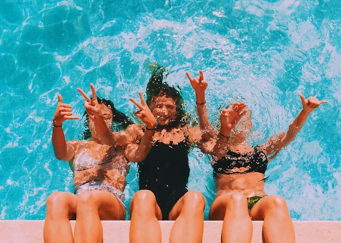 אכסניה Cliff Surf House *