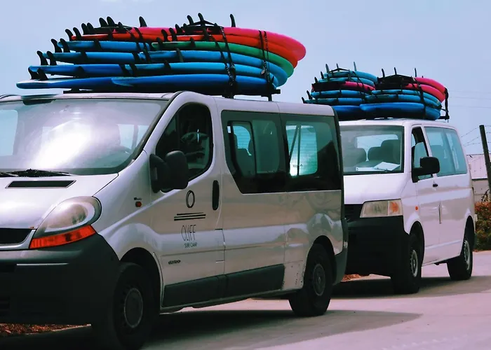 אכסניה Cliff Surf House *